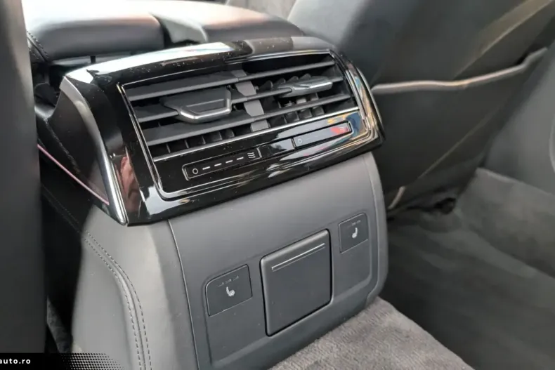 Audi A8 din 2022 cu 65.725 km - oferta AUD174706 - foto 48