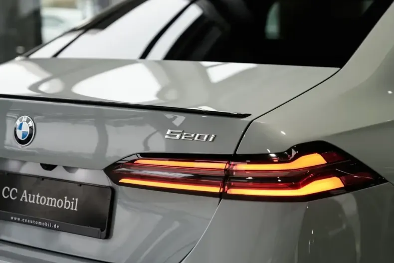 BMW 520 din 2025 cu 10.000 km - oferta BMW174707 - foto 14