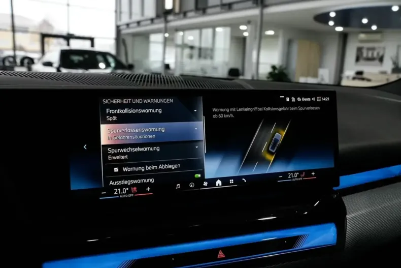 BMW 520 din 2025 cu 10.000 km - oferta BMW174707 - foto 25