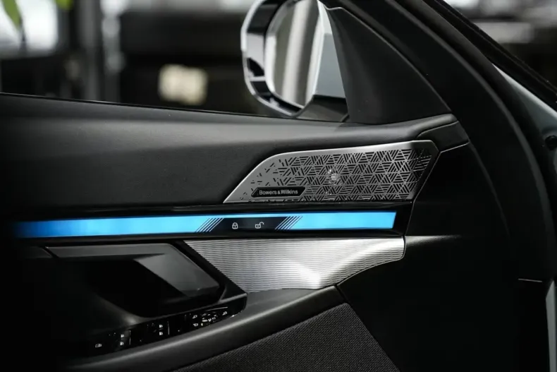 BMW 520 din 2025 cu 10.000 km - oferta BMW174707 - foto 28