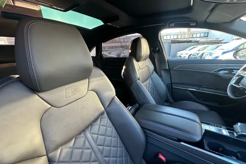 Audi A8 din 2022 cu 81.520 km - oferta AUD174711 - foto 31