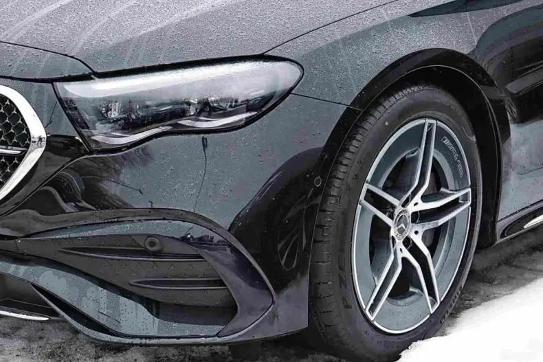 Mercedes-Benz E 450 din 2024 cu 15.925 km - oferta MER174714 - foto 2