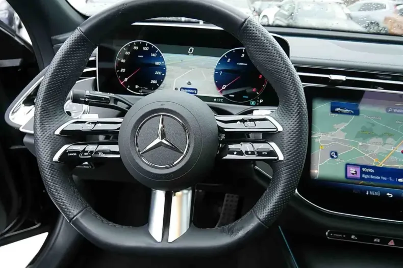 Mercedes-Benz E 450 din 2024 cu 15.925 km - oferta MER174714 - foto 12