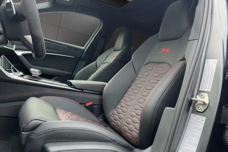 Audi RS6 din 2024 cu 10.000 km - oferta AUD174718 - foto 20