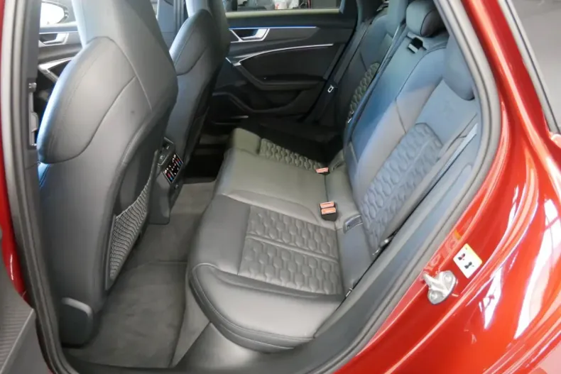 Audi RS6 din 2023 cu 51.830 km - oferta AUD174719 - foto 11