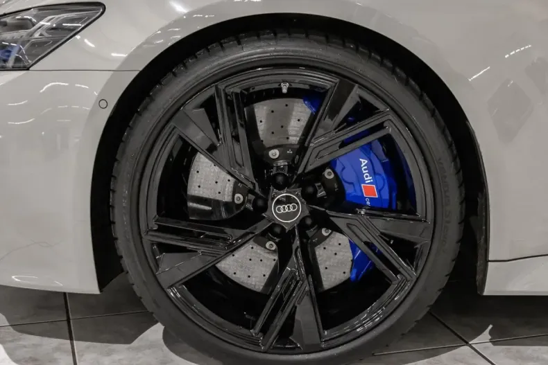 Audi RS6 din 2023 cu 43.799 km - oferta AUD174720 - foto 11