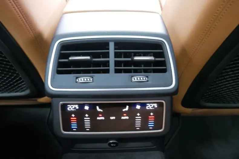 Audi RS6 din 2022 cu 74.020 km - oferta AUD174723 - foto 14