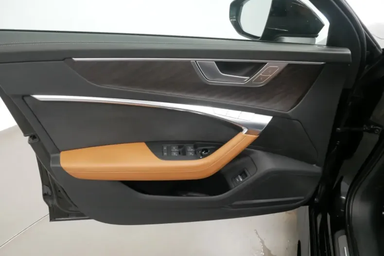 Audi RS6 din 2022 cu 74.020 km - oferta AUD174723 - foto 17