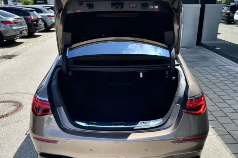 Mercedes-Benz S 580 din 2025 cu 12.500 km - oferta MER174724 - foto 5