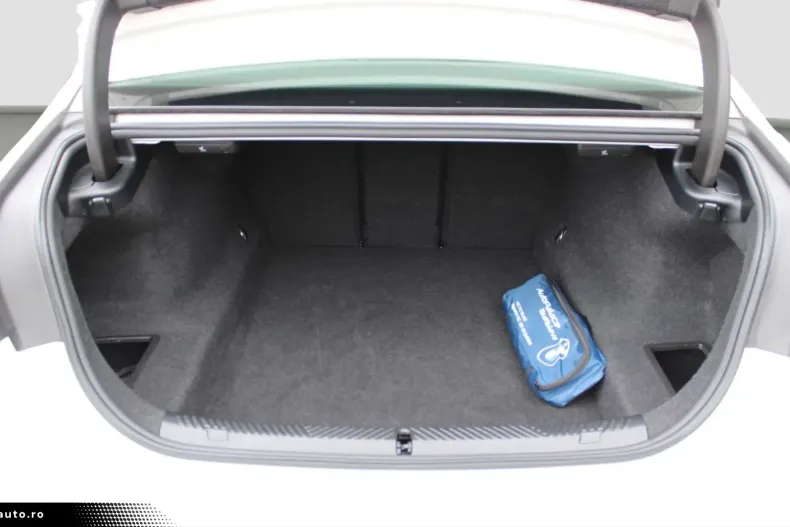 BMW 520 din 2024 cu 76.400 km - oferta BMW174726 - foto 12