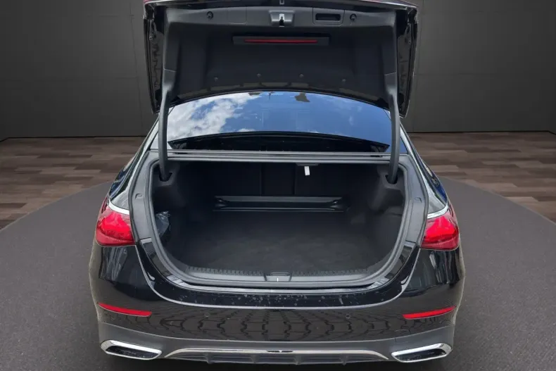 Mercedes-Benz E 450 din 2024 cu 26.100 km - oferta MER174727 - foto 11