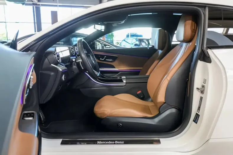 Mercedes-Benz CLE 220 din 2024 cu 24.900 km - oferta MER174730 - foto 6