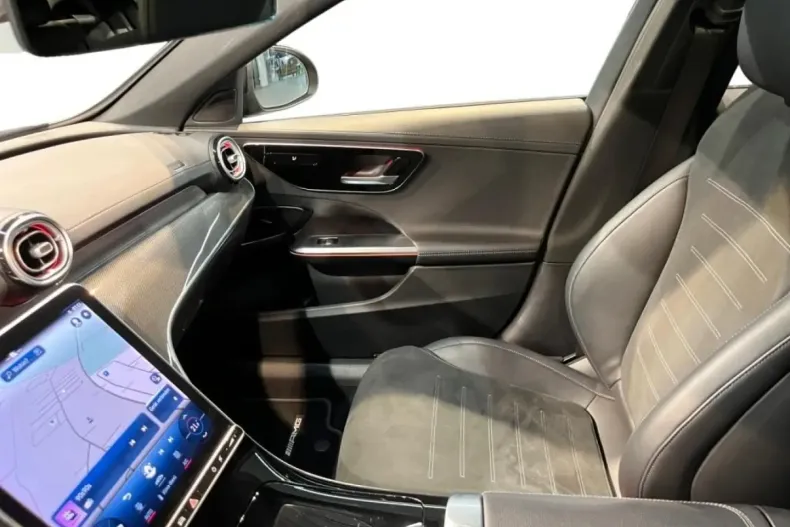 Mercedes-Benz C 300 din 2023 cu 38.414 km - oferta MER174743 - foto 4