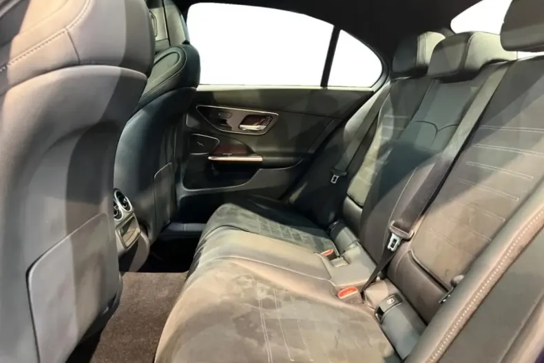 Mercedes-Benz C 300 din 2023 cu 38.414 km - oferta MER174743 - foto 7