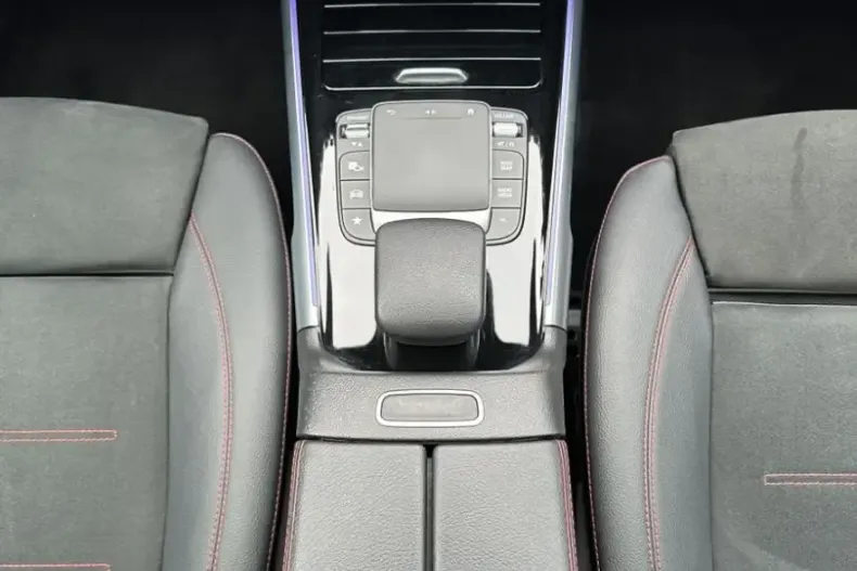 Mercedes-Benz GLB 220 din 2021 cu 54.750 km - oferta MER174746 - foto 15