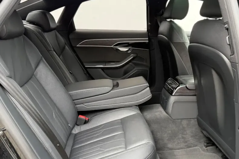 Audi A8 din 2022 cu 100.000 km - oferta AUD174751 - foto 10