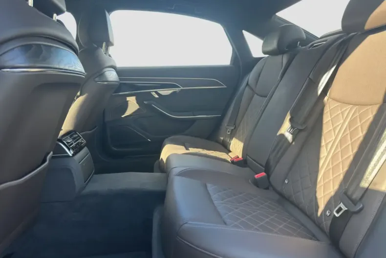 Audi A8 din 2021 cu 87.600 km - oferta AUD174752 - foto 10