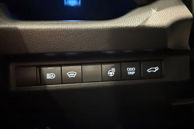 Toyota RAV4 din 2023 cu 70.605 km - oferta TOY174755 - foto 21