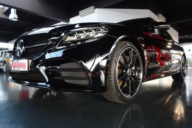 Mercedes-Benz C 300 din 2022 cu 65.545 km - oferta MER174758 - foto 1