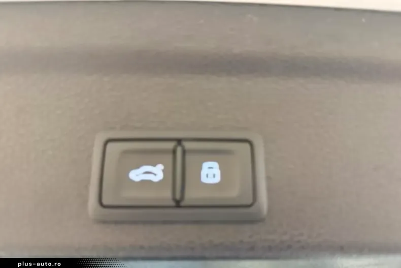 Audi Q3 din 2022 cu 64.444 km - oferta AUD174759 - foto 9