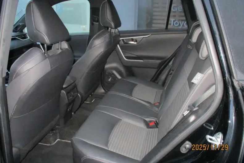 Toyota RAV4 din 2021 cu 95.427 km - oferta TOY174760 - foto 6