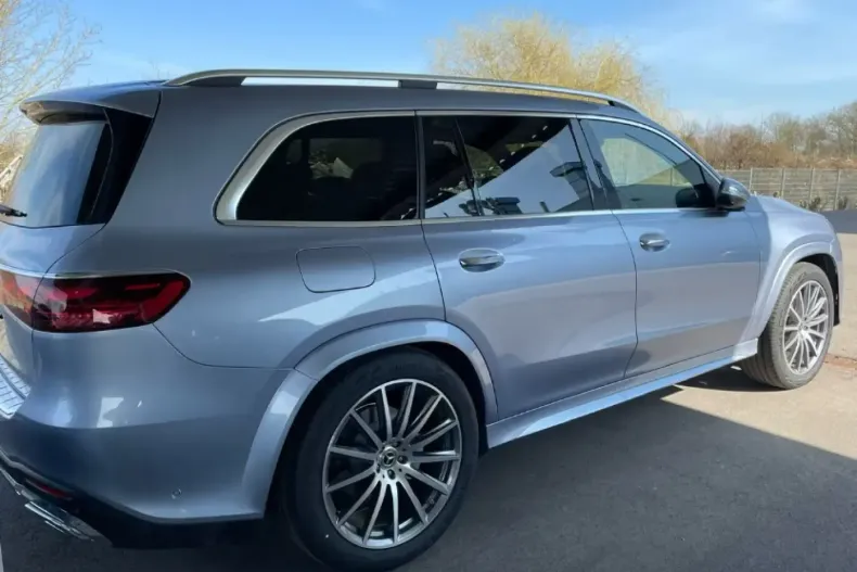 Mercedes-Benz GLS 450 din 2025 cu 5.000 km - oferta MER174761 - foto 2