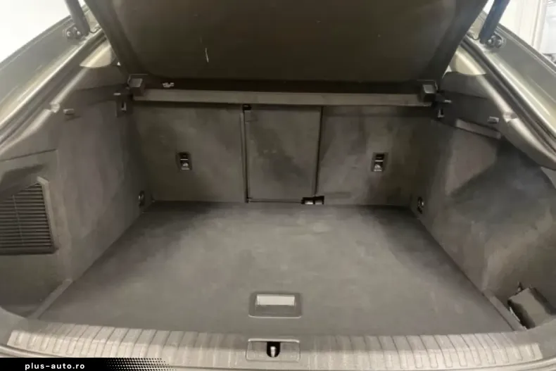 Audi Q3 din 2022 cu 45.675 km - oferta AUD174764 - foto 6