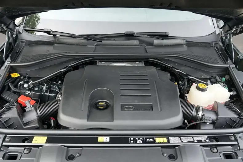 Land Rover Range Rover din 2025 cu 6.000 km - oferta LAN174774 - foto 12