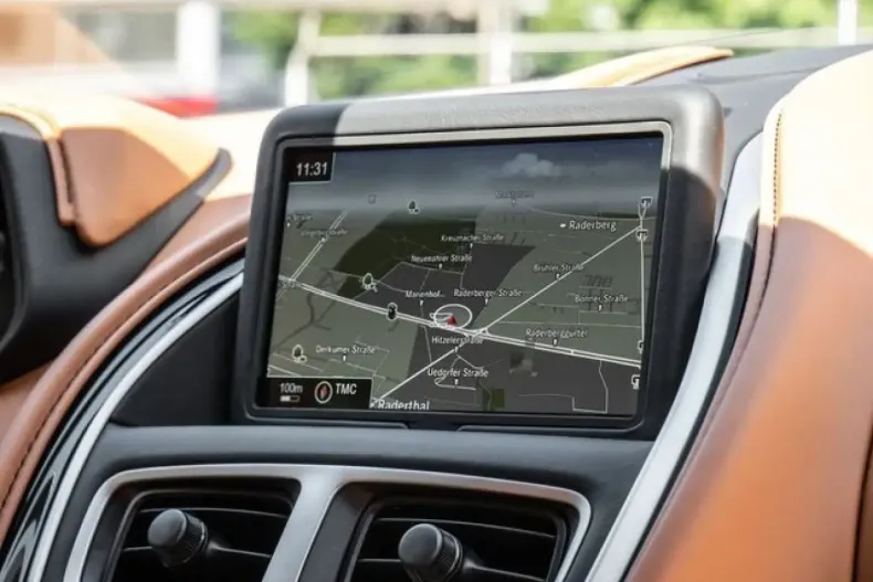 Aston Martin DB11 din 2023 cu 11.837 km - oferta AST174777 - foto 21