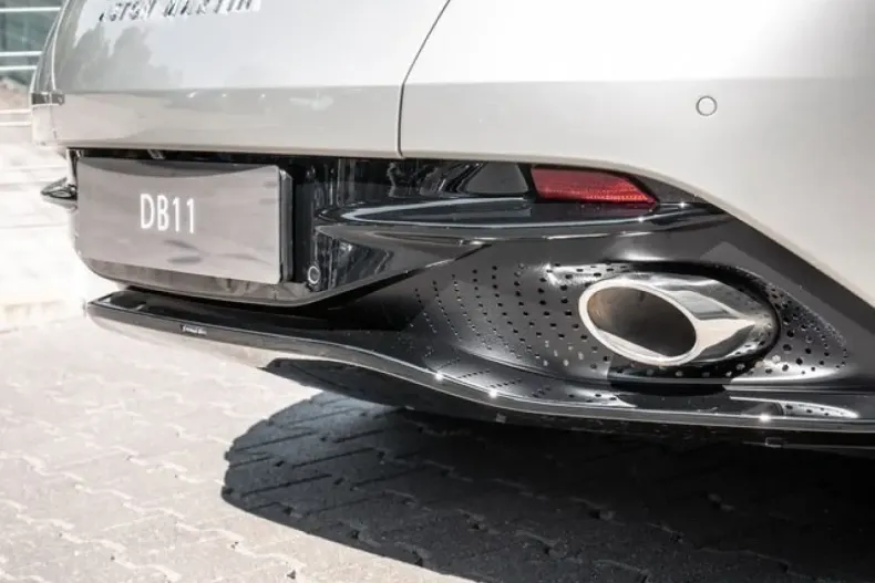 Aston Martin DB11 din 2023 cu 11.837 km - oferta AST174777 - foto 23