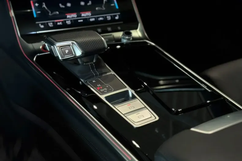 Audi RS6 din 2023 cu 40.000 km - oferta AUD174787 - foto 25