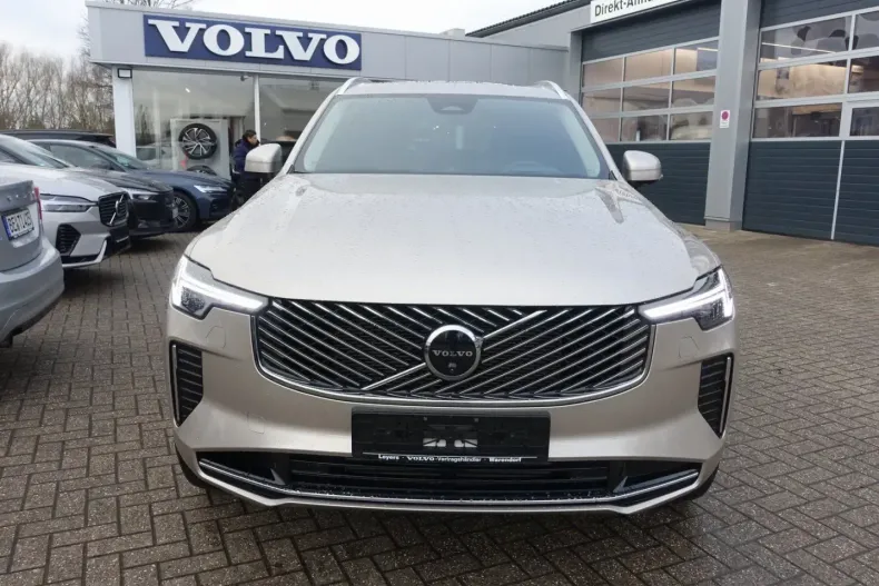Volvo XC90 din 2025 cu 7.100 km - oferta VOL174790 - foto 7