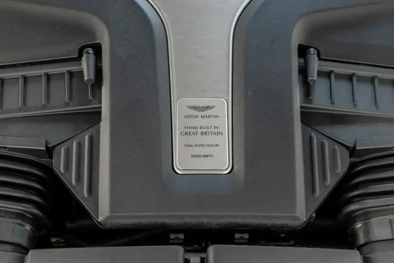 Aston Martin DBX din 2024 cu 19.900 km - oferta AST174792 - foto 25