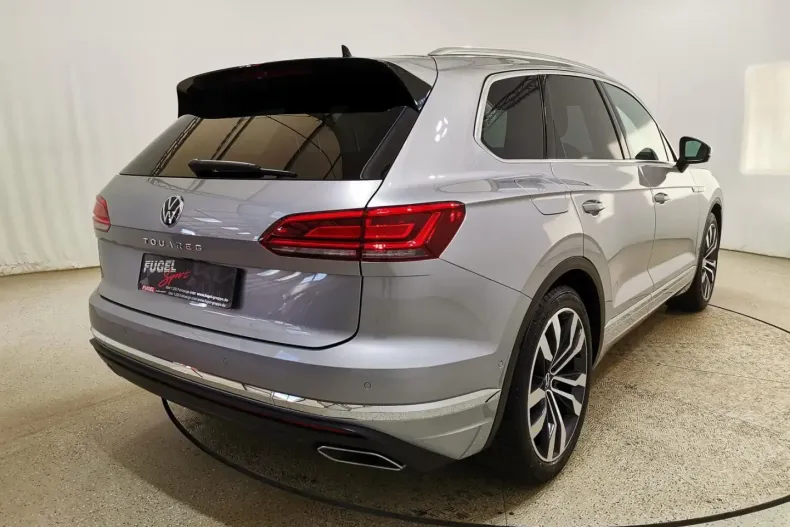 Volkswagen Touareg din 2021 cu 50.500 km - oferta VOL174796 - foto 3