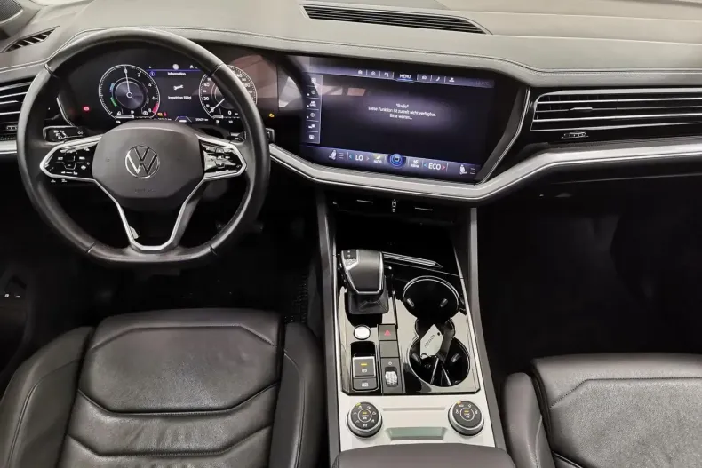 Volkswagen Touareg din 2021 cu 50.500 km - oferta VOL174796 - foto 9