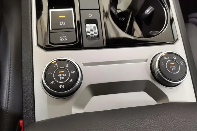 Volkswagen Touareg din 2021 cu 50.500 km - oferta VOL174796 - foto 14