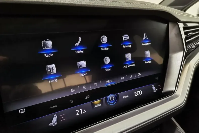 Volkswagen Touareg din 2021 cu 50.500 km - oferta VOL174796 - foto 17