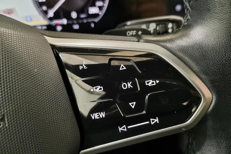 Volkswagen Touareg din 2021 cu 50.500 km - oferta VOL174796 - foto 20