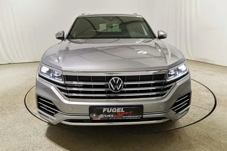 Volkswagen Touareg din 2021 cu 50.500 km - oferta VOL174796 - foto 28