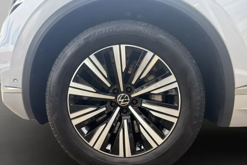 Volkswagen Touareg din 2021 cu 73.894 km - oferta VOL174797 - foto 4