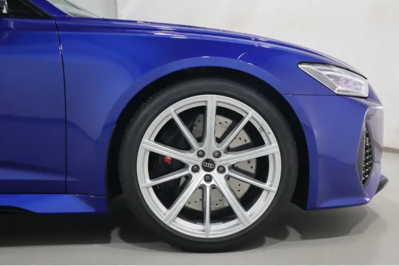 Audi RS6 din 2022 cu 27.478 km - oferta AUD174800 - foto 4