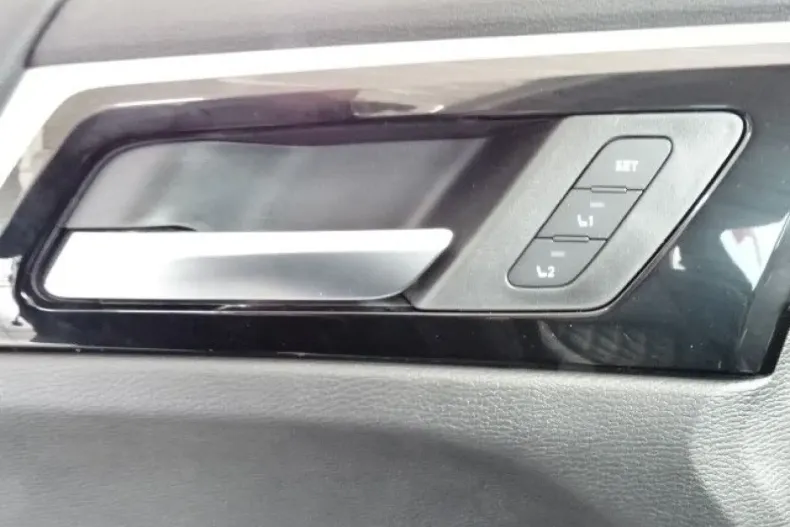 Mitsubishi Outlander din 2024 cu 33.000 km - oferta MIT174803 - foto 15