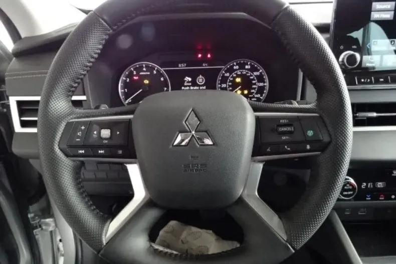 Mitsubishi Outlander din 2024 cu 33.000 km - oferta MIT174803 - foto 17