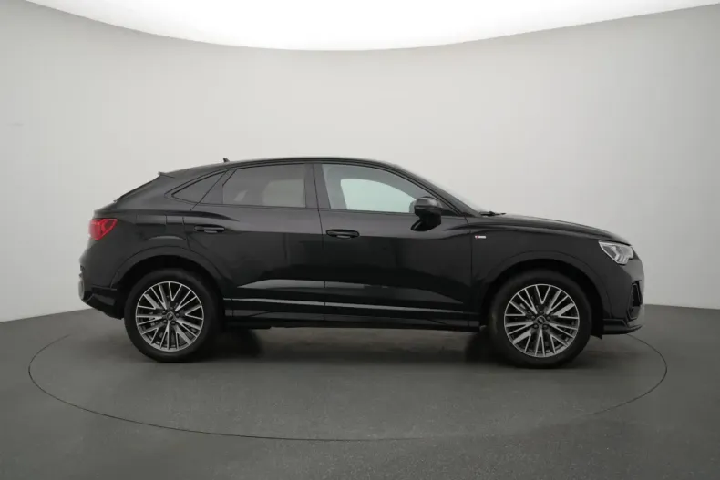 Audi Q3 din 2022 cu 77.408 km - oferta AUD174809 - foto 4