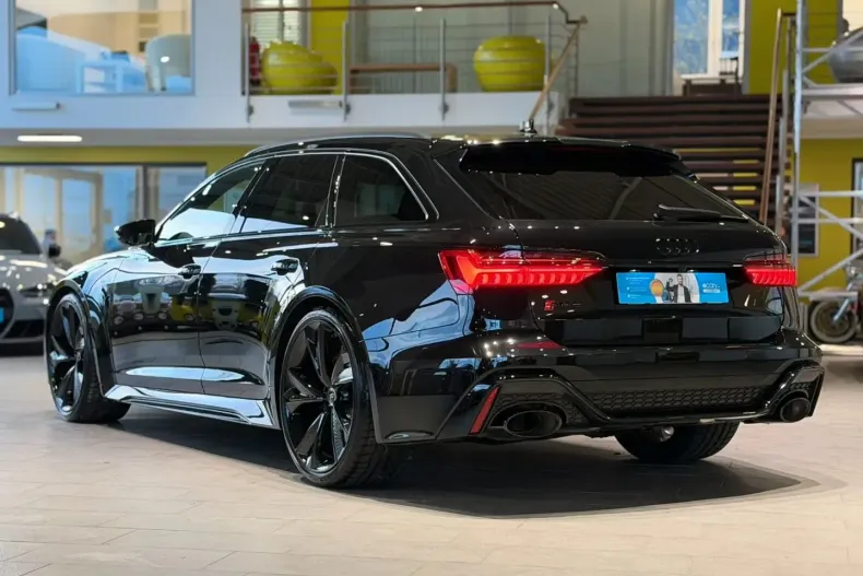 Audi RS6 din 2024 cu 2.698 km - oferta AUD174819 - foto 3