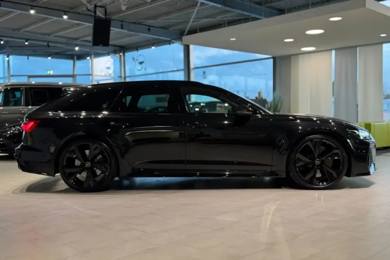 Audi RS6 din 2024 cu 2.698 km - oferta AUD174819 - foto 7