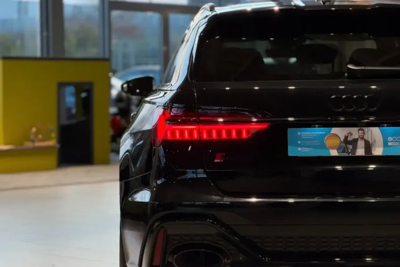 Audi RS6 din 2024 cu 2.698 km - oferta AUD174819 - foto 10