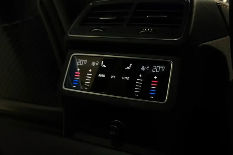 Audi RS6 din 2024 cu 2.698 km - oferta AUD174819 - foto 26