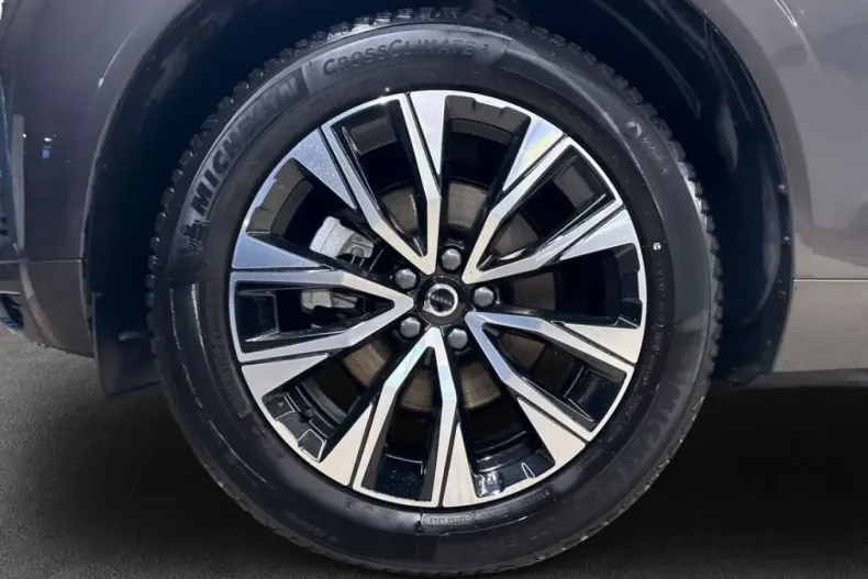 Volvo XC60 din 2024 cu 5.285 km - oferta VOL174830 - foto 7