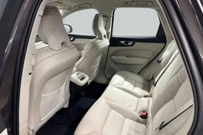 Volvo XC60 din 2024 cu 5.285 km - oferta VOL174830 - foto 10